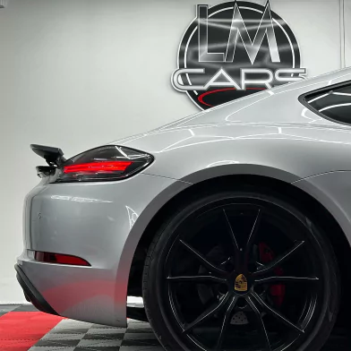 groupe-de-masques-16 Import de véhicule premium en Charente